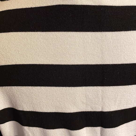 Cable & Gauge sweater - Picture 3 of 5